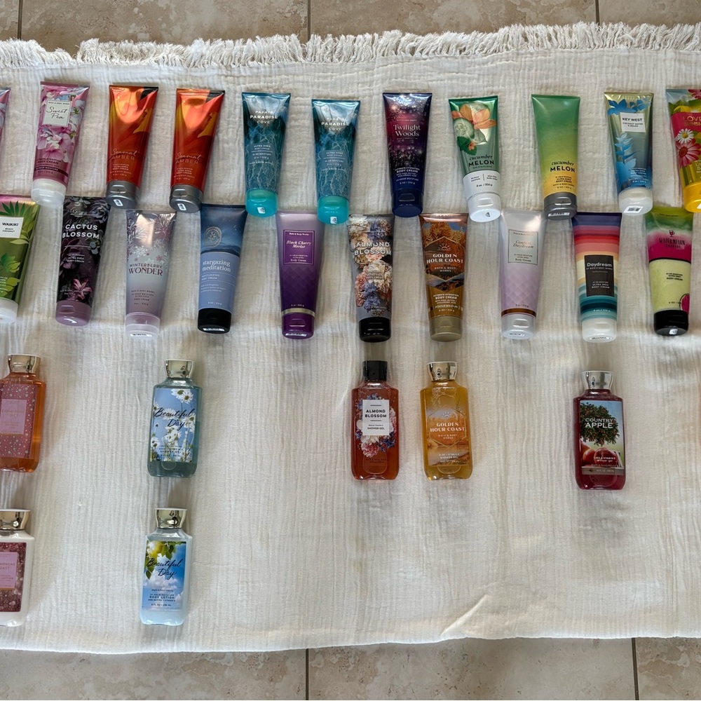 LOT 1 - Bath & Body Works